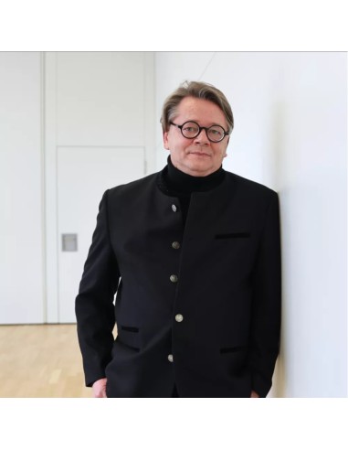 Same Same but Different – die Rolle des beruflichen Selbstkonzepts für die betriebliche Integration intern. Pflegebeschäftigter